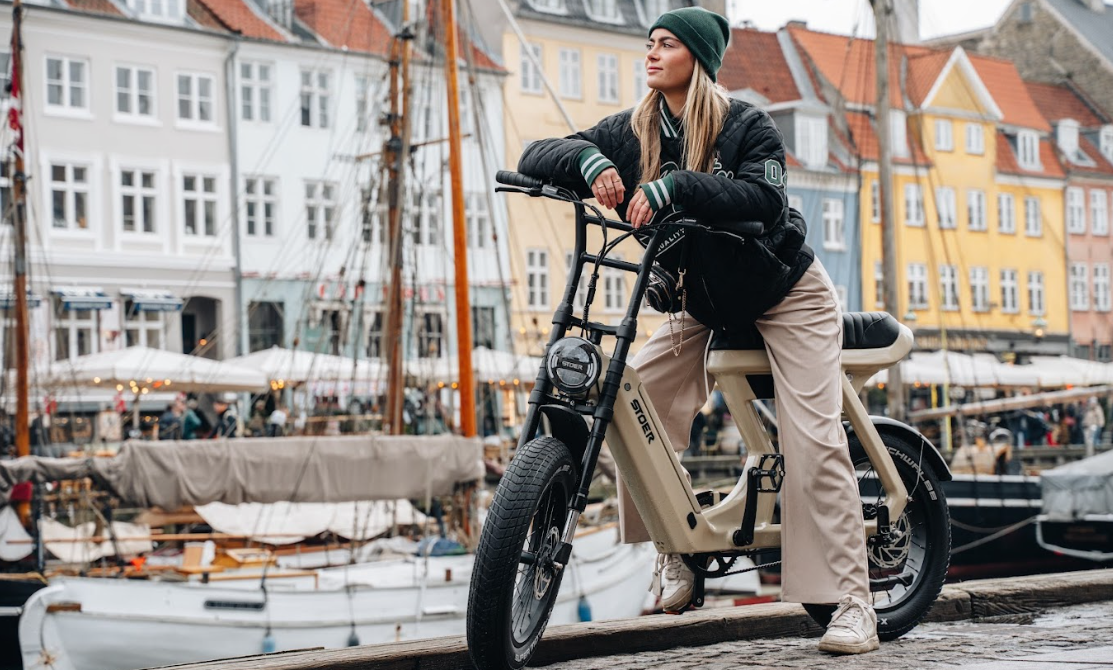 What are the logistical advantages of electric fatbikes in the city?